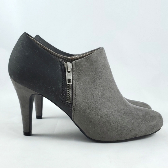 dexflex comfort Shoes - Dexflex Comfort Grey Heeled Shoes, Size 7.5W